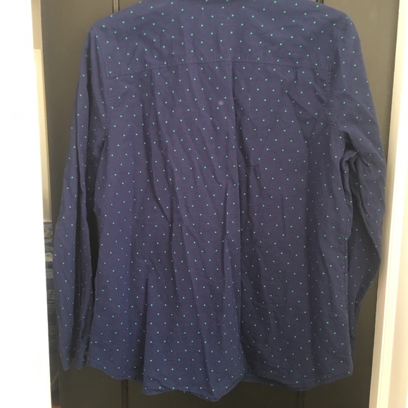 Women’s Old Navy polka dot button down - Picture 6 of 6